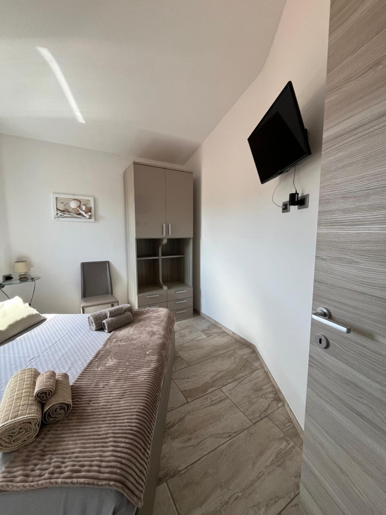 B&B Florian San Teodoro  Eksteriør bilde